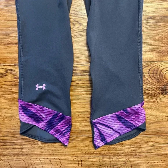 NWOT Under Armour réflective capris size x small - Picture 2 of 8
